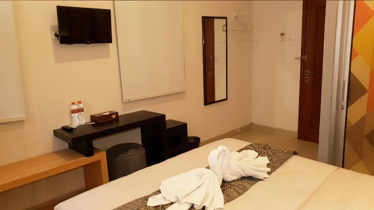 Sunrise Hotel Jogja Kejayan Kültér fotó