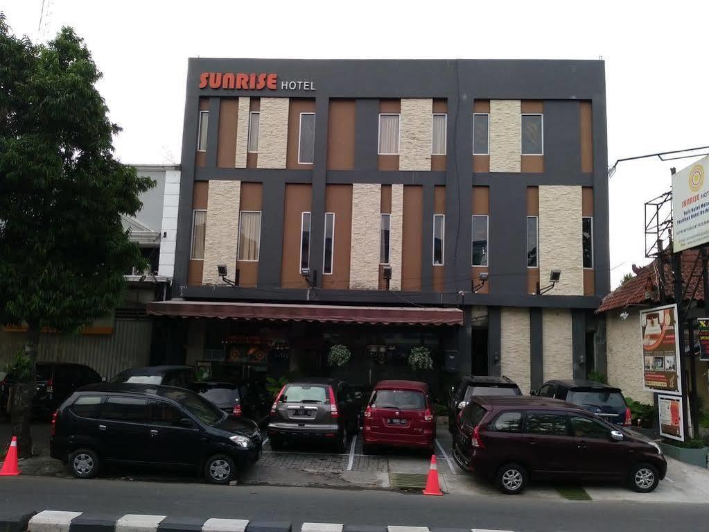 Sunrise Hotel Jogja Kejayan Kültér fotó
